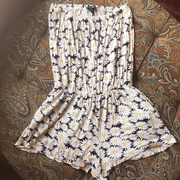 5th & Love Pants - 🔴5th & Love, XL Daisy Romper with pockets